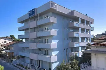 Aurea 4*
